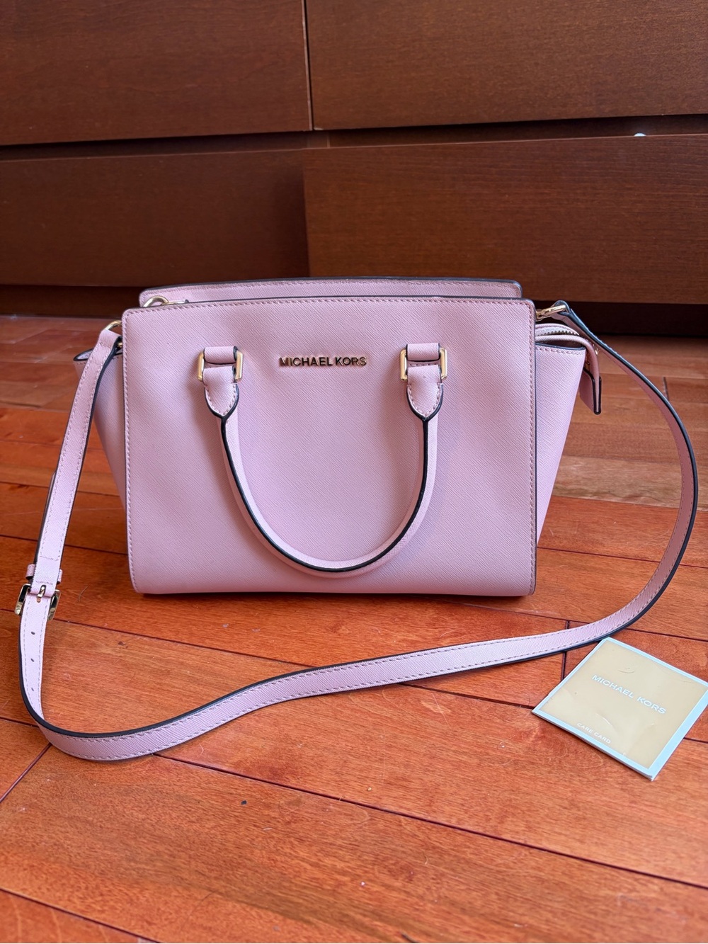 MICHAEL KORS Selma Medium Saffiano leather bag